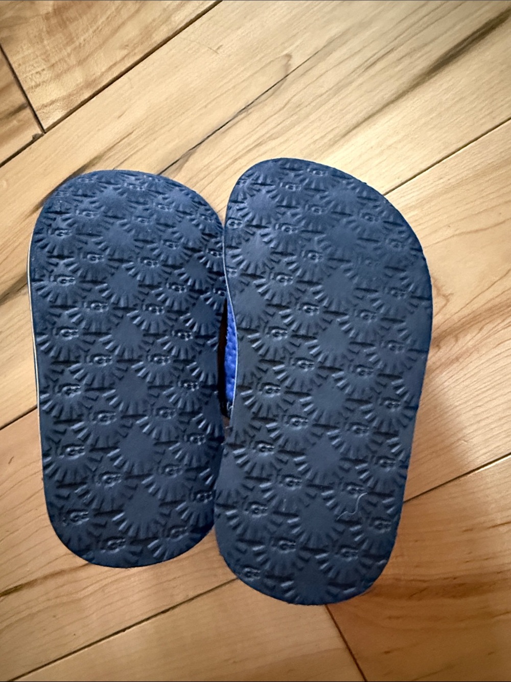 Toddler Ugg Lennon sling back - Picture 3 of 4